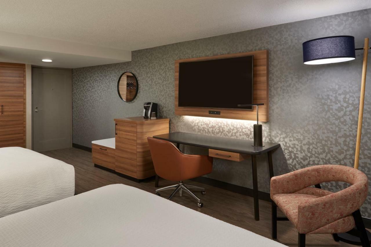 Fairfield Inn By Marriott Montreal Downtown Dış mekan fotoğraf